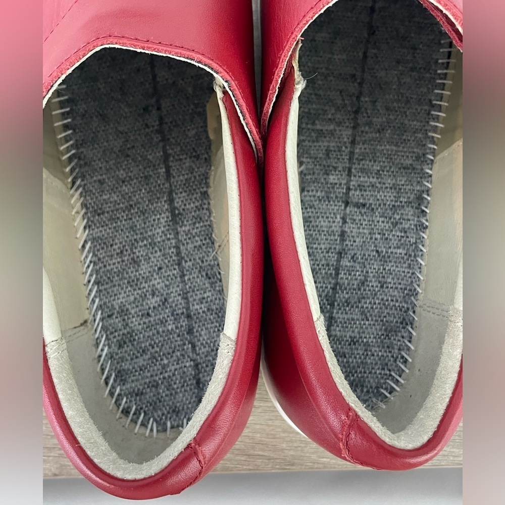 Alegria Leather Clogs Red with Velcro Strap Size 36 inner footbed sole removed - Picture 6 of 10